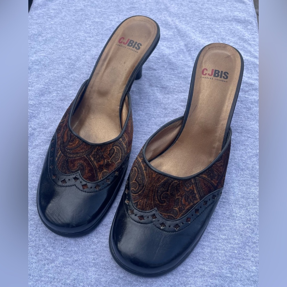 CJBIS Kitten Heel